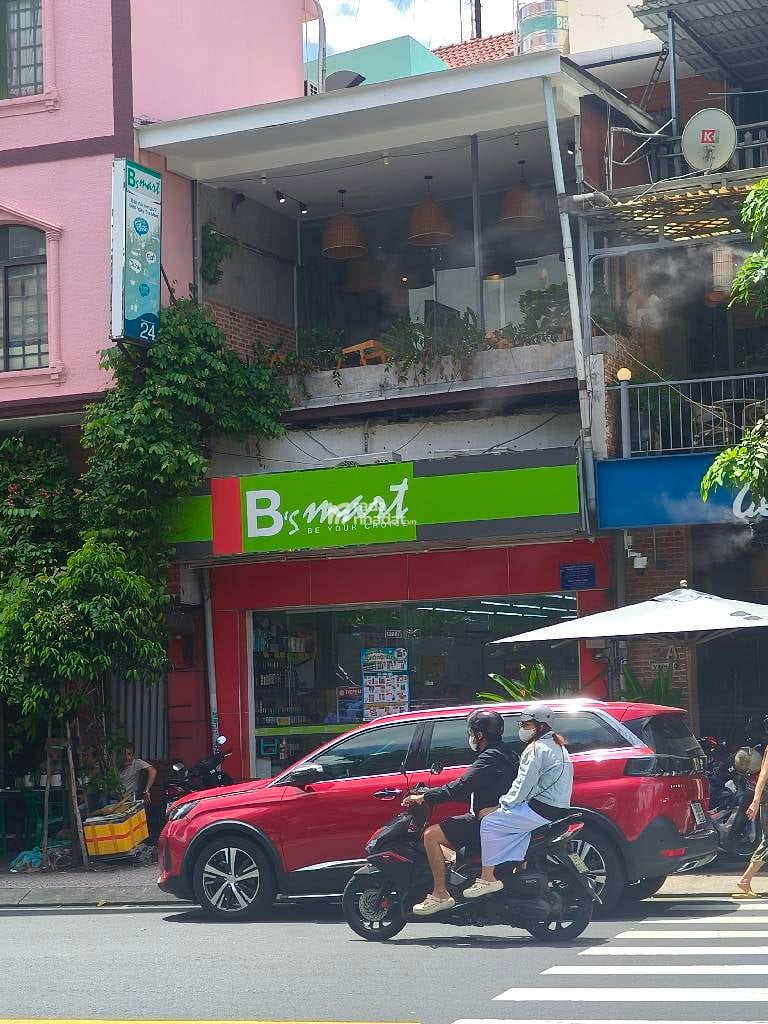 107 TỶ ĐANG CHO THUÊ 120 TRIỆU/THÁNG NGAY TRUNG TÂM QUẬN 4