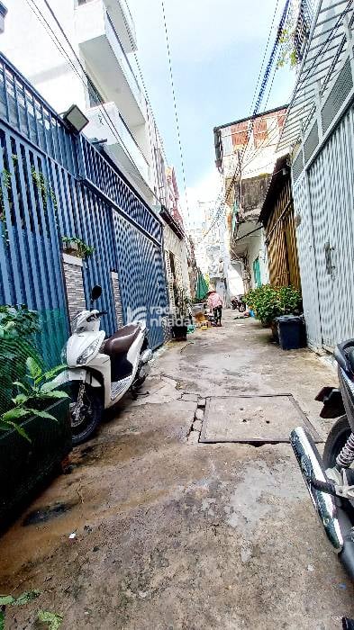 NHÀ 2 TẦNG BTCT, 60M2, NGANG 4M, TRUNG TÂM Q7, GẦN LOTTE MART NGUYỄN THỊ THẬP, 