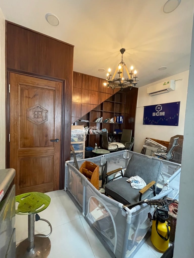 HẺM XE TẢI, GIÁP KHU TÊN LỬA MÃ LÒ BÌNH TRỊ ĐÔNG A BÌNH TÂN  DT: 4,2M X 12,5 M - 4 TẦNG,  5 TỶ  6