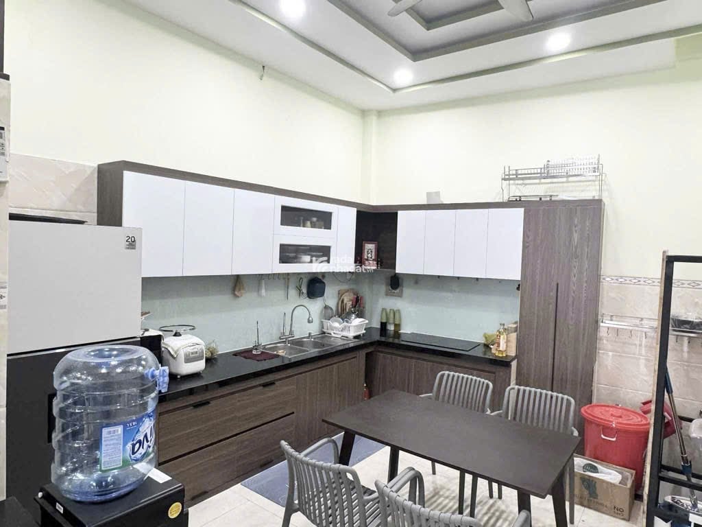 BÁN NHÀ MỚI ĐƯỜNG TỈNH LỘ 10,KHU TÊN LỬA (4 x 15 x 4 Tầng) 6.15 TỶ TL