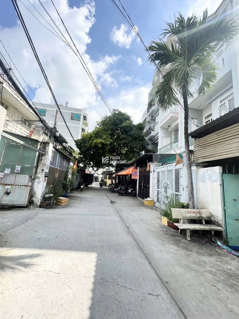 BÁN NHÀ MỚI ĐƯỜNG TỈNH LỘ 10,KHU TÊN LỬA (4 x 15 x 4 Tầng) 6.15 TỶ TL