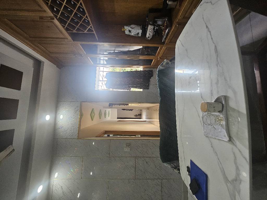 MẶT TIỀN KINH DOANH ĐA NGÀNH NGHỀ 
