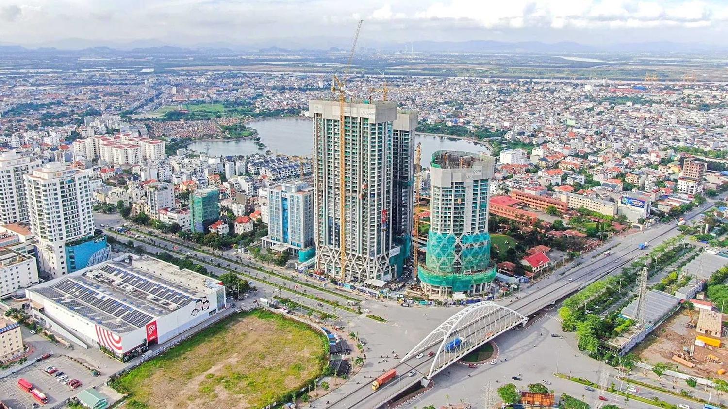 BÁN CĂN HỘ GOLDEN CROWN HẢI PHÒNG - 2PN VIEW TRUNG TÂM 81,6M2- SỔ ĐỎ -GIÁ TỐT