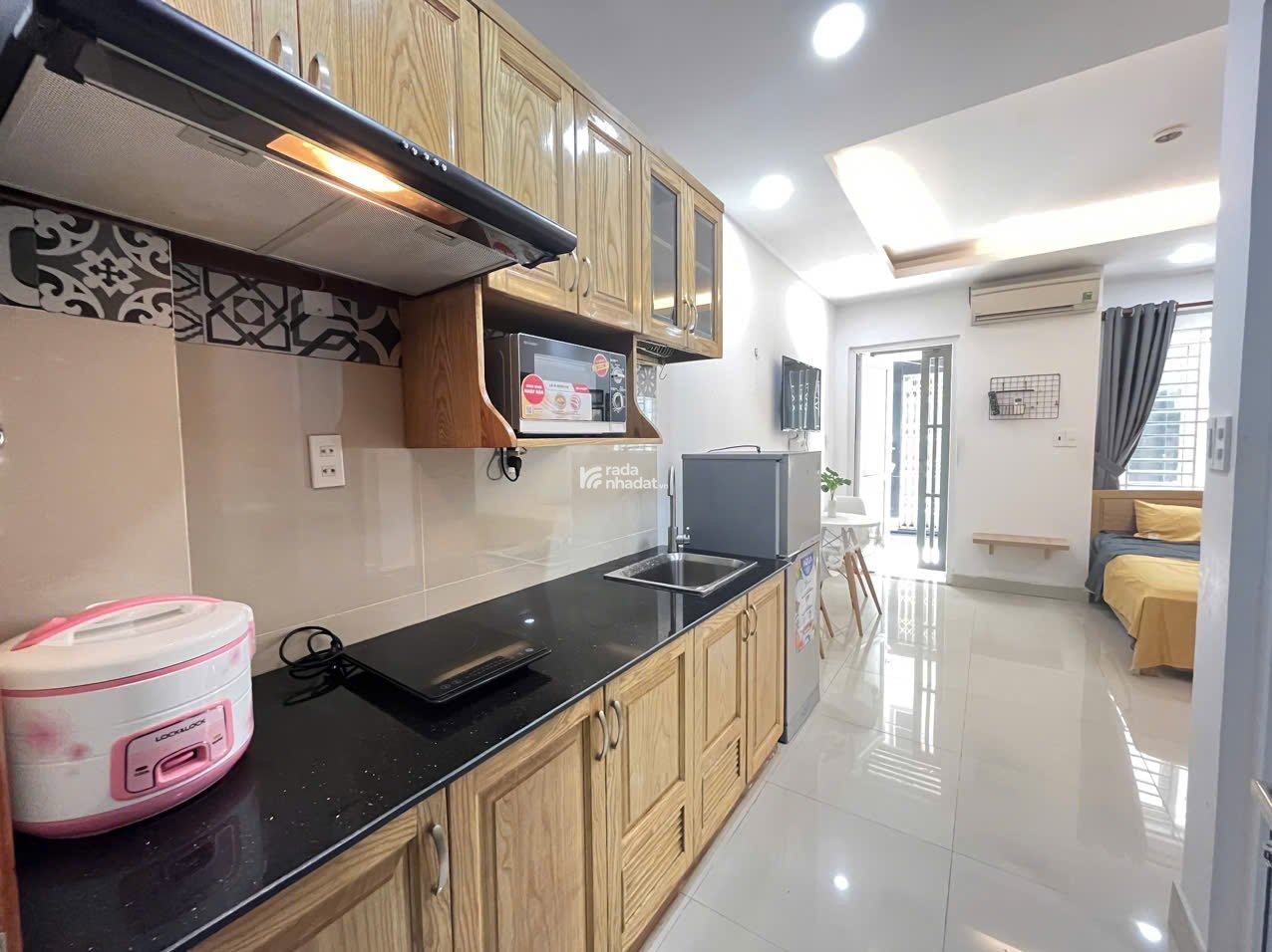 Căn Hộ Ban Công Quận 1 Gần Bùi Viên, Đại học Văn Lang