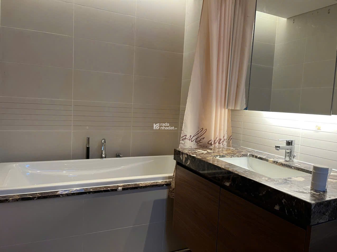 Cho thuê căn hộ Sarimi Sala Thủ Thiêm, Căn góc A1, 3PN, 124,5m2, full nội thất, view công viên