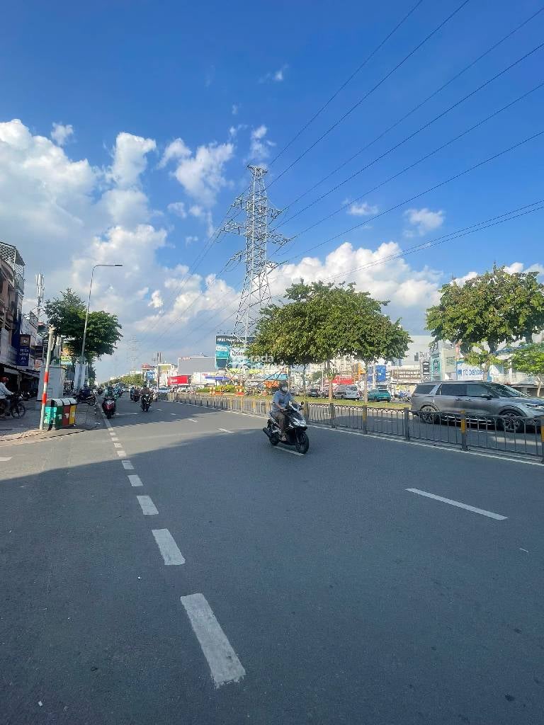 BÁN NHÀ LÔ GÓC 2 MẶT TIỀN DƯƠNG BÁ CUNG 32M2 DÒNG TIỀN 16TR/THÁNG CHỈ 3.75 TỶ