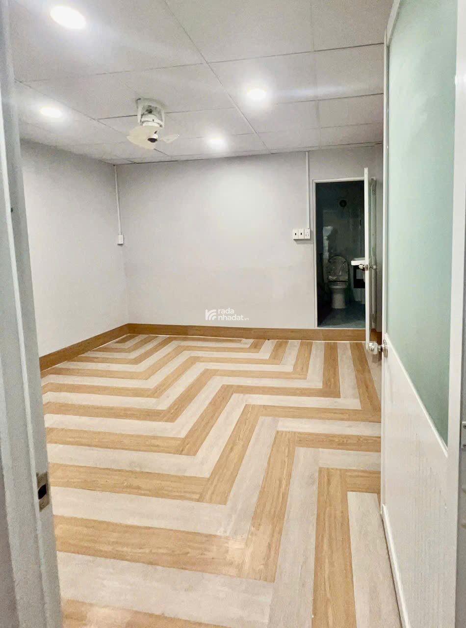 NHỈNH 5 TỶ - NHÀ MỚI 2 TẦNG CÁCH MẠNG THÁNG 8 - 3.76x12m 