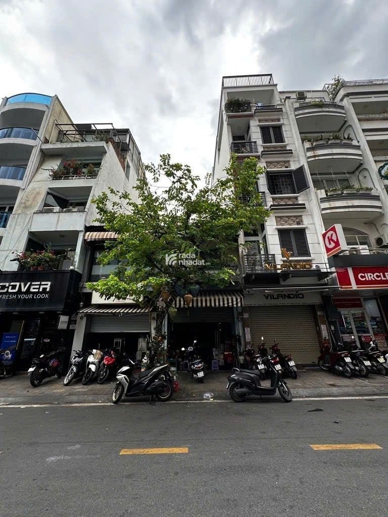 MẶT TIỀN KINH DOANH - QUẬN 1 - 2 TẦNG - 70M2 - 38 TỶ TL 