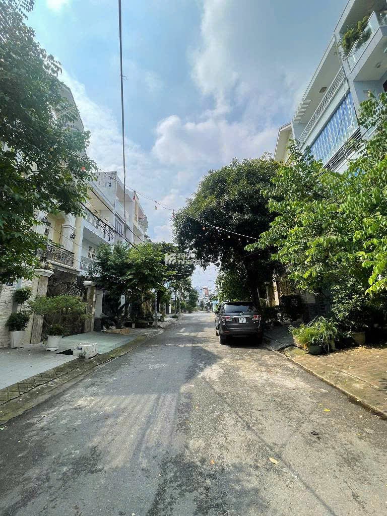 Nhà Mặt Tiền Khu Tên Lửa,Ngay Chợ Da Sà (5m x 20m x 3 Tầng) 13,5 Tỷ TL