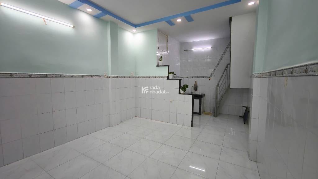 NGAY CHỢ VẢI, HẺM XE HƠI PHÚ THỌ HÒA, TÂN PHÚ, 32M2 HIẾM CÓ. GIẢM 550TR CHỈ CÒN 3.5T TL TỐT