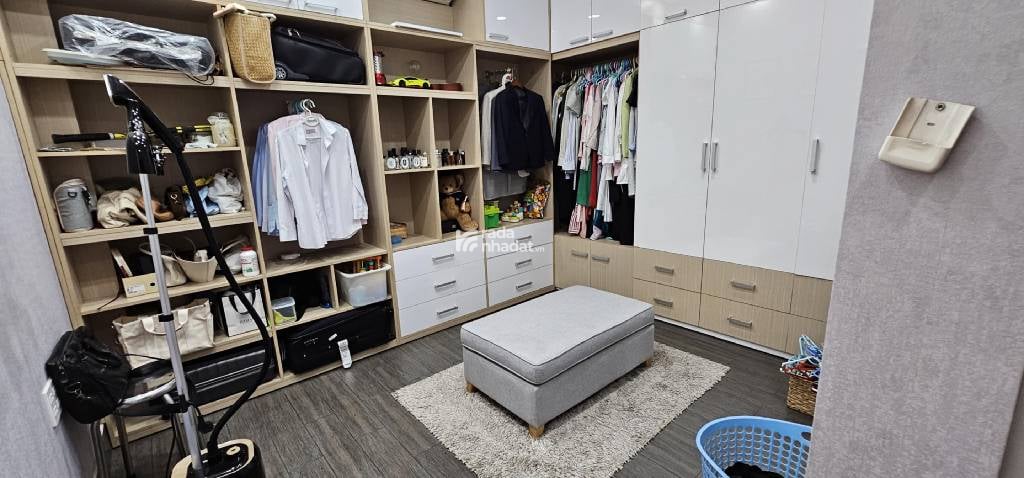 MẶT TIỀN KINH DOANH QUẬN TÂN BÌNH - 6 TẦNG - FULL NỘI THẤT CAO CẤP - DTS 243M2 - KHU VIP CỘNG HÒA