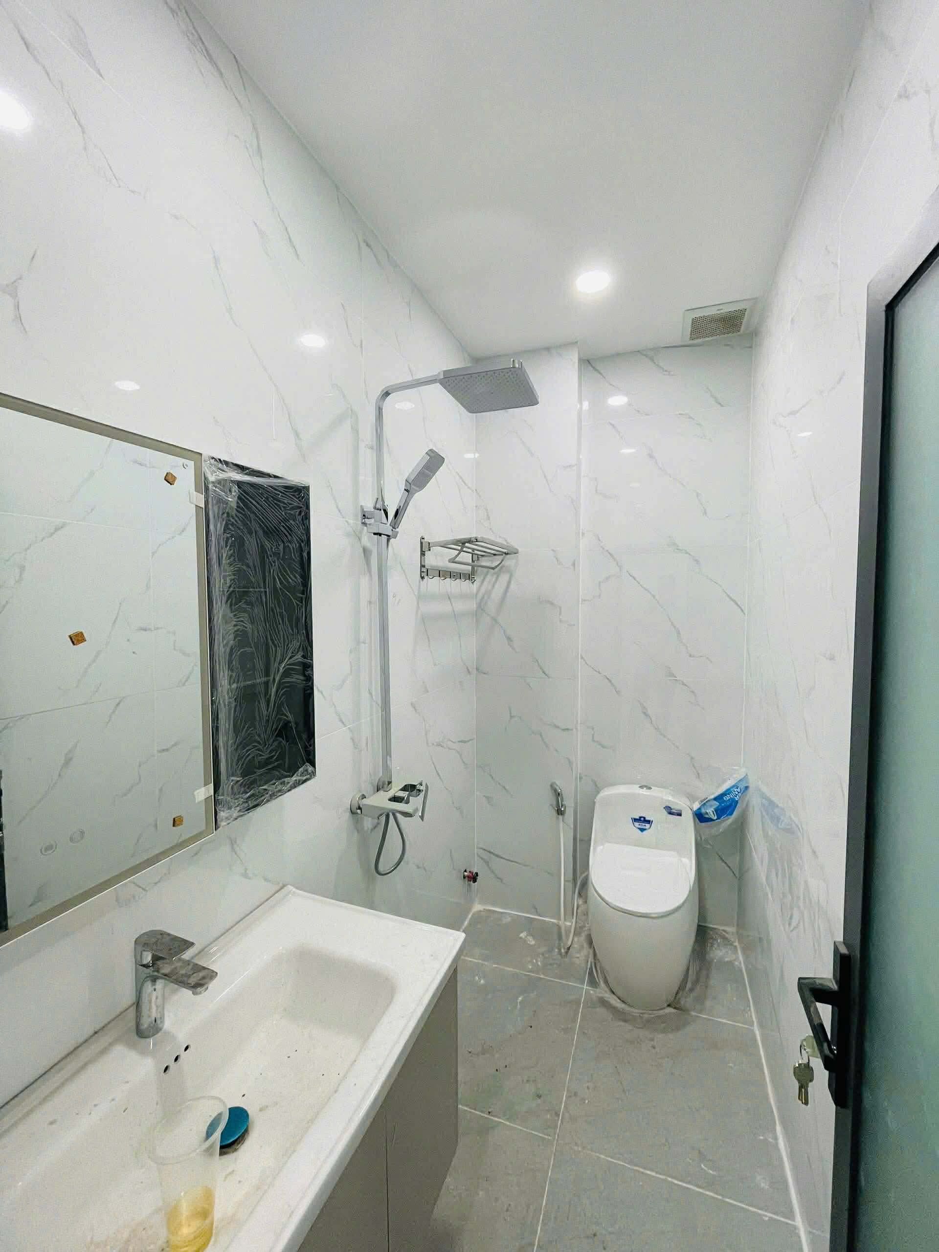  SIÊU PHẨM NHÀ 6 TẦNG- FULL NỘI THẤT , THANG MÁY MẶT TIỀN TÂN CHÁNH HIỆP 03, KINH DOANH 