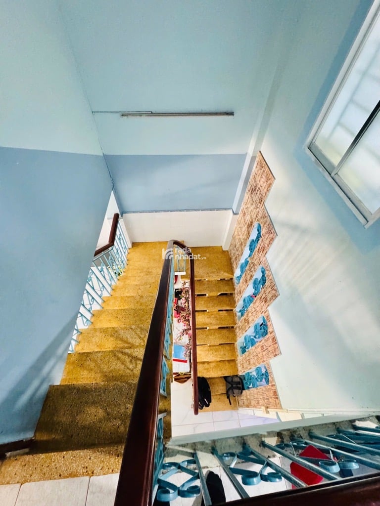 HẺM XE HƠI 373 LÝ THƯỜNG KIỆT, TÂN BÌNH, 50M2 CÓ KC Ở NGAY. GIẢM 350TR CHỈ CÒN 6.6T TL 