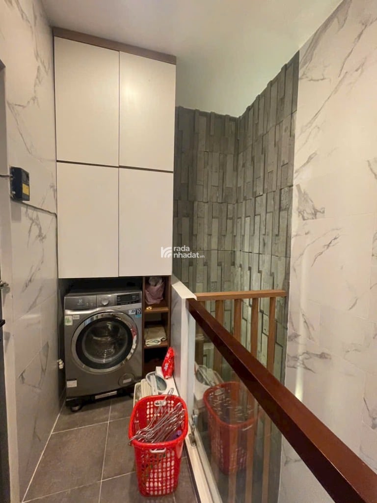 NHÀ ĐẸP 3 TẦNG - NGANG HIẾM CÓ HƠN 8M RỘNG LỚN - MẶT TIỀN XỊN KỀ BÊN PHÚ THỌ HOÀ - TÂN PHÚ - 36M2