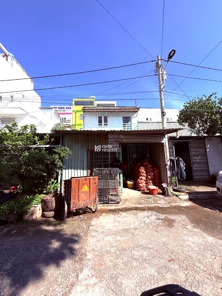 NGAY CHỢ BÌNH ĐIỀN- P.7- Q.8 -DT: 5X16M - 2 TẦNG- ĐƯỜNG 12M- 3 TỶ 5