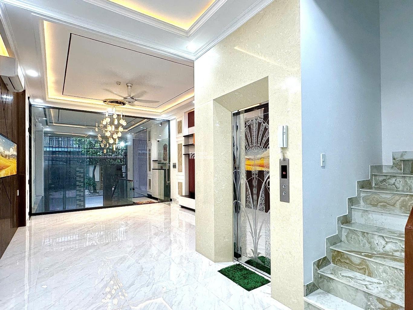 7 TẦNG -THANG MÁY - HẺM XE TẢI THÔNG -3 THÁNG 2 – P.14- Q.10 – DT: 4.8*19M – GIÁ 31 TỶ 6
