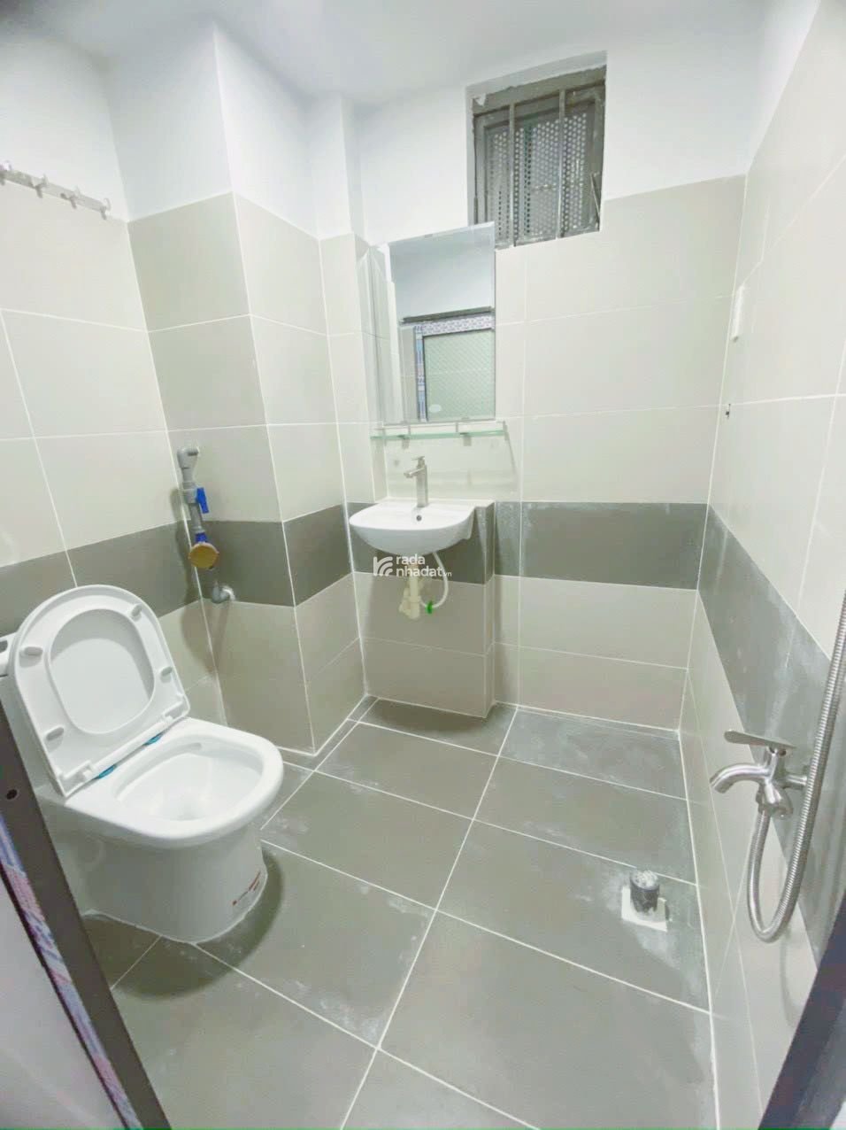 CHDV 7 tầng, đường Tô Hiệu 160m2, Ngang 8.2m, Thang Máy, DT 100tr/tháng, Chỉ 39.8 Tỷ