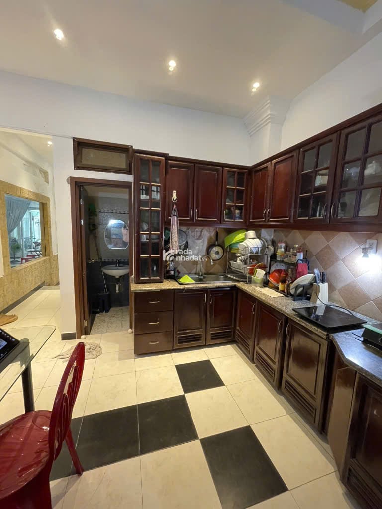 Nhà Thật - Đẹp 4 Tầng - 5PN - Xe Hơi Ngủ Trong Nhà -  gần Mặt tiền Thích Quảng Đức - Phú Nhuận