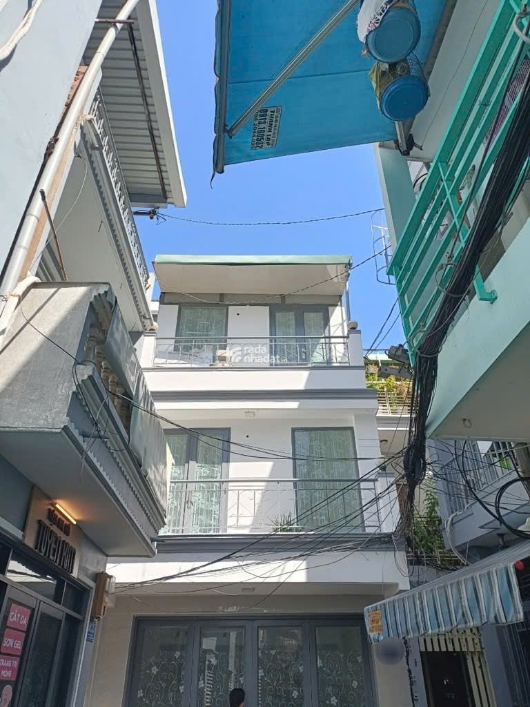 ***HUỲNH VĂN BÁNH - GẦN QUẬN 1, 3 - NỞ HẬU - GIÁ 5.5 TỶ 