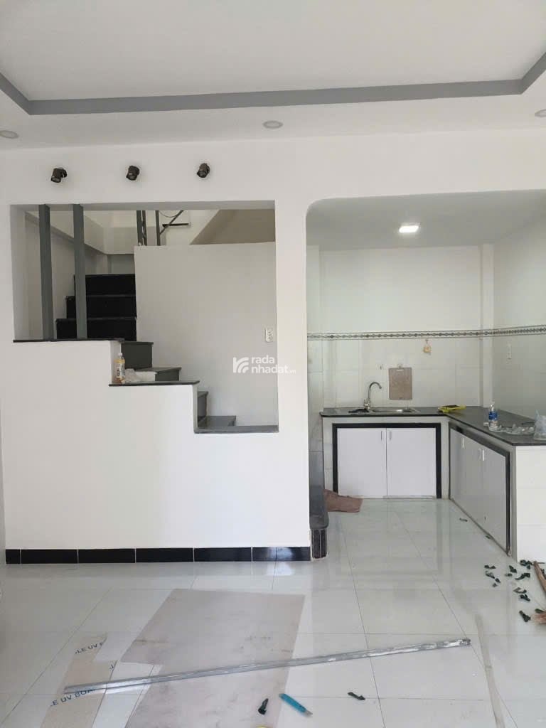 ***HUỲNH VĂN BÁNH - GẦN QUẬN 1, 3 - NỞ HẬU - GIÁ 5.5 TỶ 