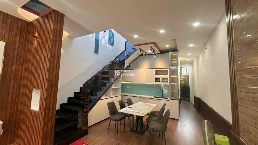 Nhà Đẹp 2 Tầng  FULL Nội Thất Cao Cấp  Xe BMW Đậu Trước Nhà Nguyễn Thị Kiễu P Hiệp Thành Q 12