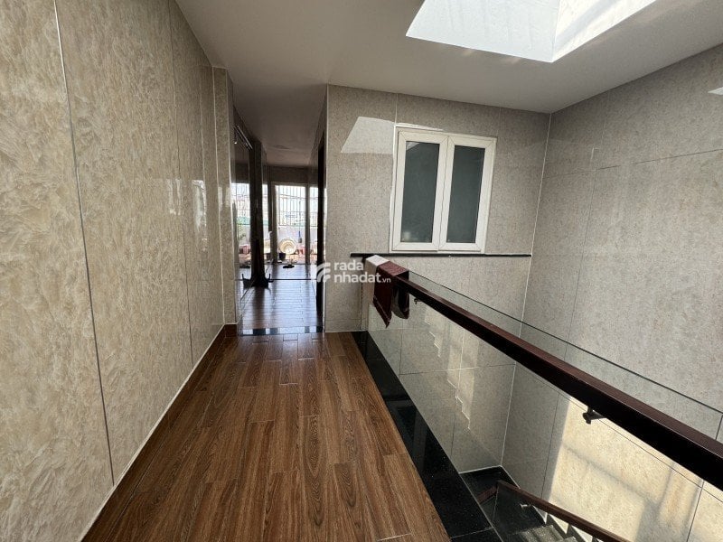 Mặt tiền Nguyễn Văn Nghi Phường 4 Gò Vấp, 5 tầng, ĐCT 50tr/th . Giá 23 tỷ TL