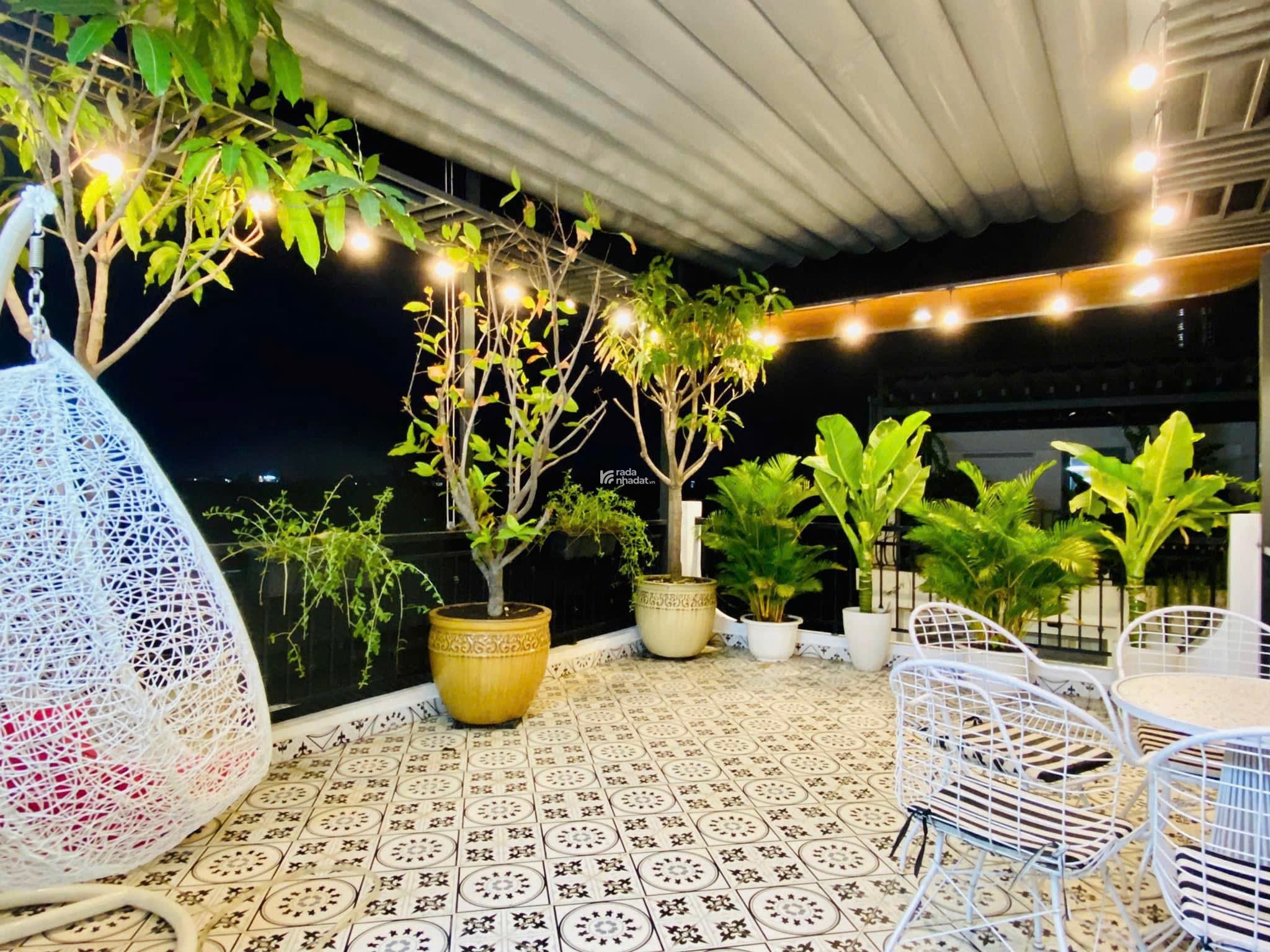 Nhà có gara xe hơi DT 60.2m2 Lê Văn Sỹ P1 Q. Tân Bình giá 4tỷ200tr