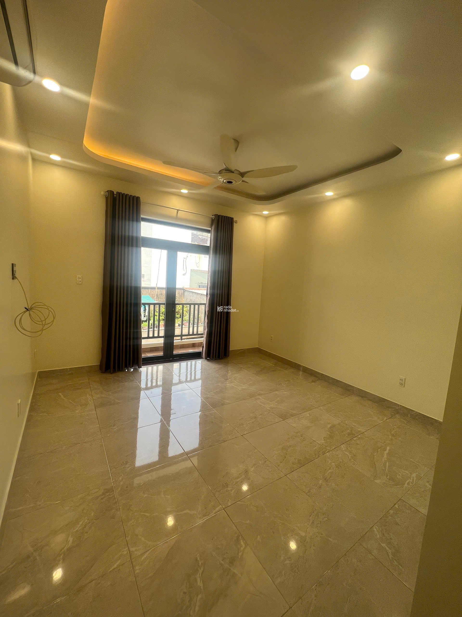 BÁN NHÀ 2 MT TRƯỚC SAU HXH Trần Bình Trọng Quận 5