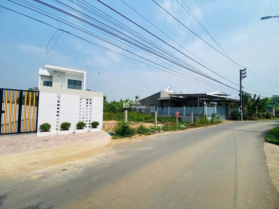 1ty450TR - bán 2 lô liền kề 10x21 ( 210m2 ) full thổ cư ngay ngã tư Bến Cá