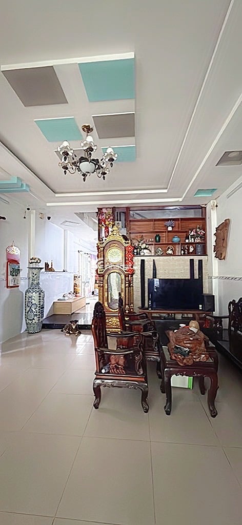 Bán nhà đường hương lộ 80 giá chỉ hơn  6 tỷ 100 M2 