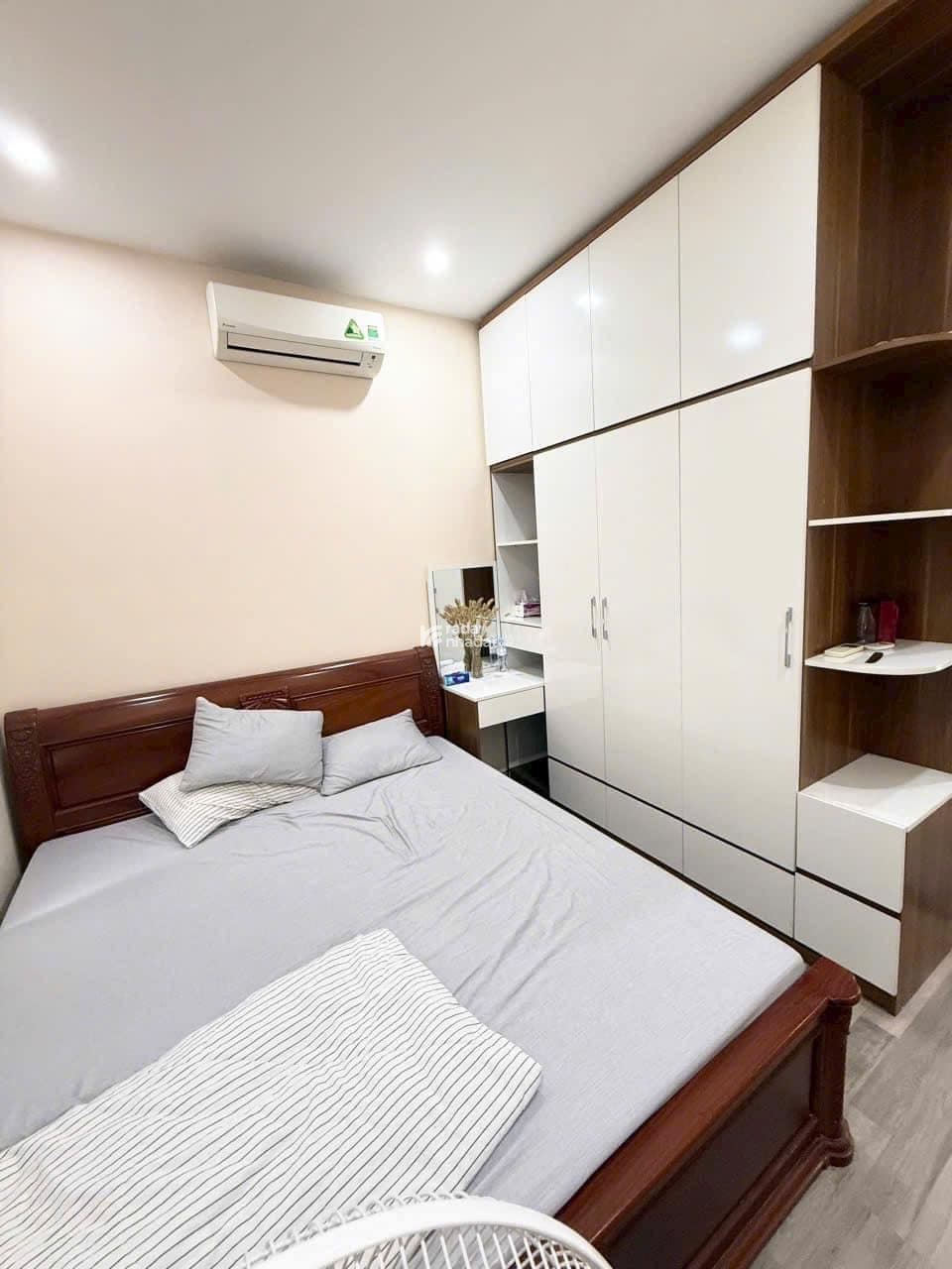 NHÀ ĐẸP GIÁ TỐT !!! TÔI CẦN BÁN NHANH CĂN 2 NGỦ FULL ĐỒ , SĐCC TẠI TOÀ CC XUÂN MAI COMPLEX