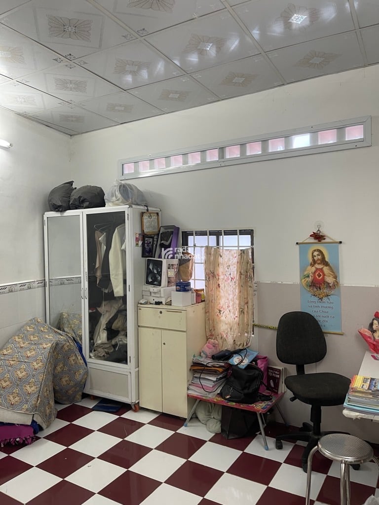 HẺM XE HƠI, LẠC LONG QUÂN, TÂN BÌNH, 35M2 CÓ KC Ở NGAY. GIẢM 350TR CHỈ 4.6T TL 