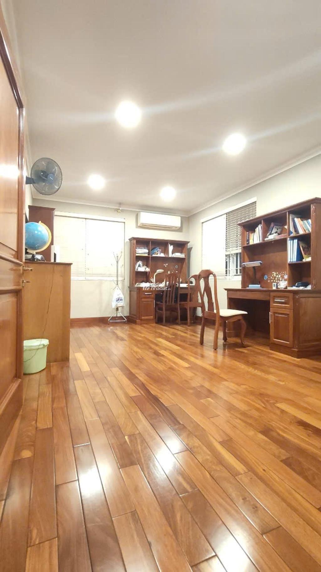 BIỆT THỰ ĐẸP - 4 TẦNG - 239M2 - NGANG 12.5M - GÓC 3 MẶT TIỀN