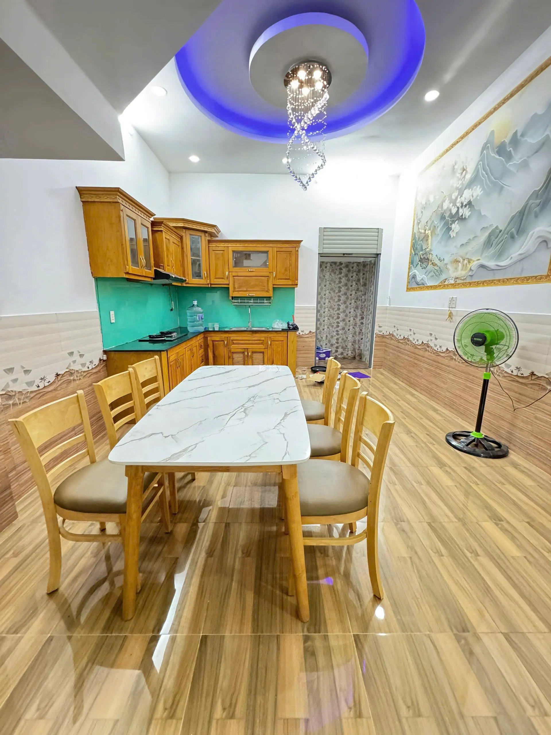 NHÀ MỚI ,FULL NỘI THẤT ,Ô TÔ NGỦ TRONG NHÀ , NGAY CHỢ LIÊN KHU 5-6 , TÂN KỲ TÂN QUÝ, BÌNH TÂN