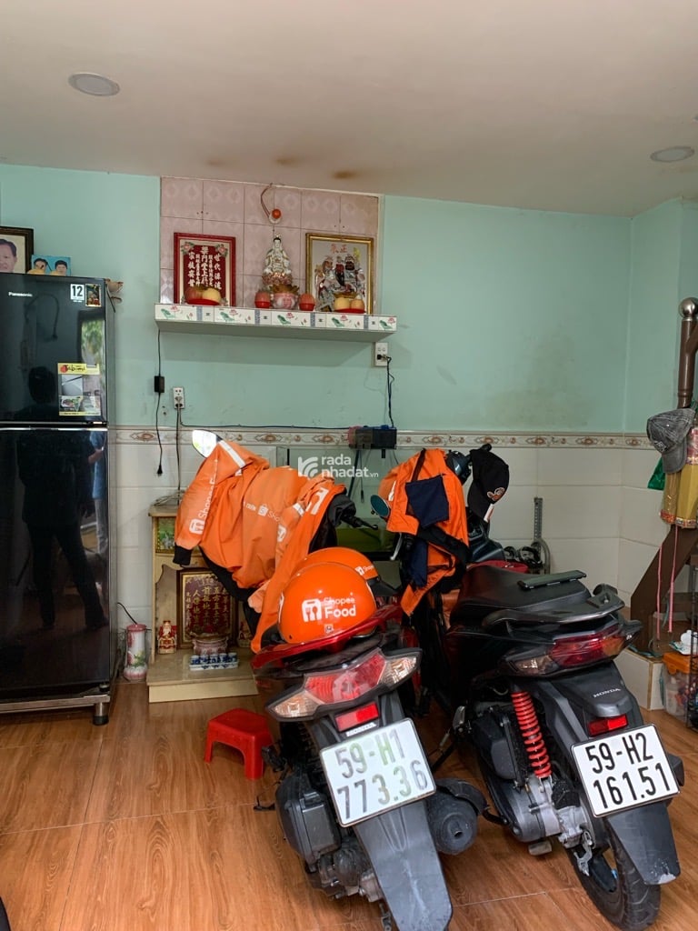 BÁN NHÀ LÒ GỐM QUẬN 6 3 TẦNG 2.3 TỶ HẺM XE HƠI SÁT MẶT TIỀN GẦN HẬU GIANG