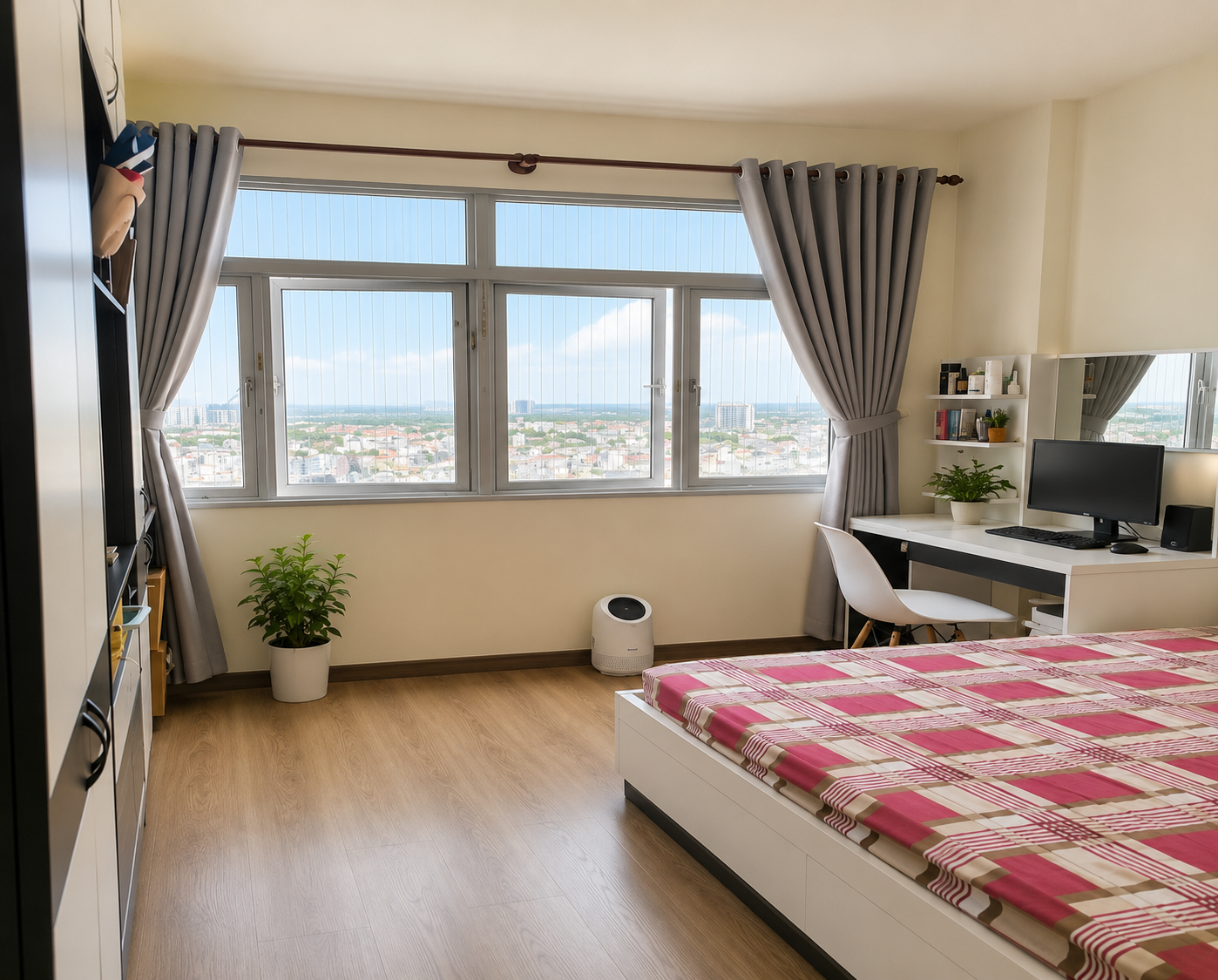 Bán gấp căn hộ Tản Đà Court - Lầu cao - Hướng mát - View đẹp - Sổ hồng riêng - 102m2 (3PN - 2WC)