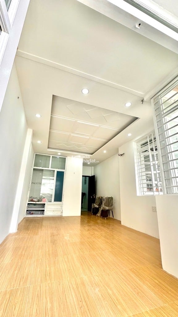 PHÚ THỌ HOÀ - TÂN PHÚ - SÁT MẶT TIỀN - 4 TẦNG BTCT MỚI ĐẸP - 72M2 - 4x18M - SỔ ĐẸP HOÀN CÔNG ĐỦ 