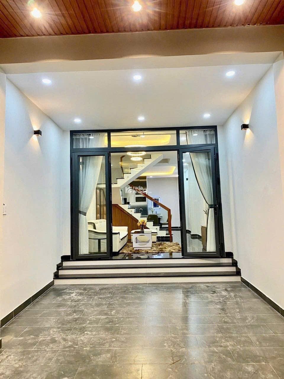 Kẹt vốn bán gấp nhà 3 tỷ 250 triệu, DT 50.7m2 đường Vườn Lài, phường An Phú Đông, Quận 12