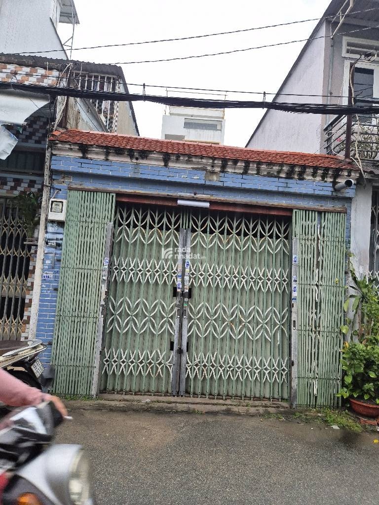 MẶT TIỀN TÂY SƠN - TÂN QUÝ -TÂN PHÚ - 2 TẦNG - XE HƠI NGỦ TRONG NHÀ - DT: 4*13M -CHỈ 6 TỶ.