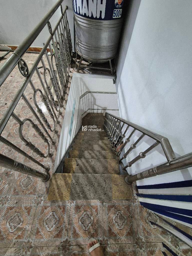 MẶT TIỀN TÂY SƠN - TÂN QUÝ -TÂN PHÚ - 2 TẦNG - XE HƠI NGỦ TRONG NHÀ - DT: 4*13M -CHỈ 6 TỶ.