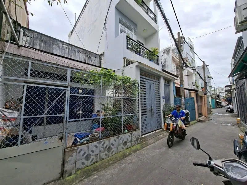 Bán nhà HXH cách mặt tiền 1 căn Lương Thế Vinh, P. Tân Thới Hòa, Q. Tân Phú chỉ 5.5 tỷ