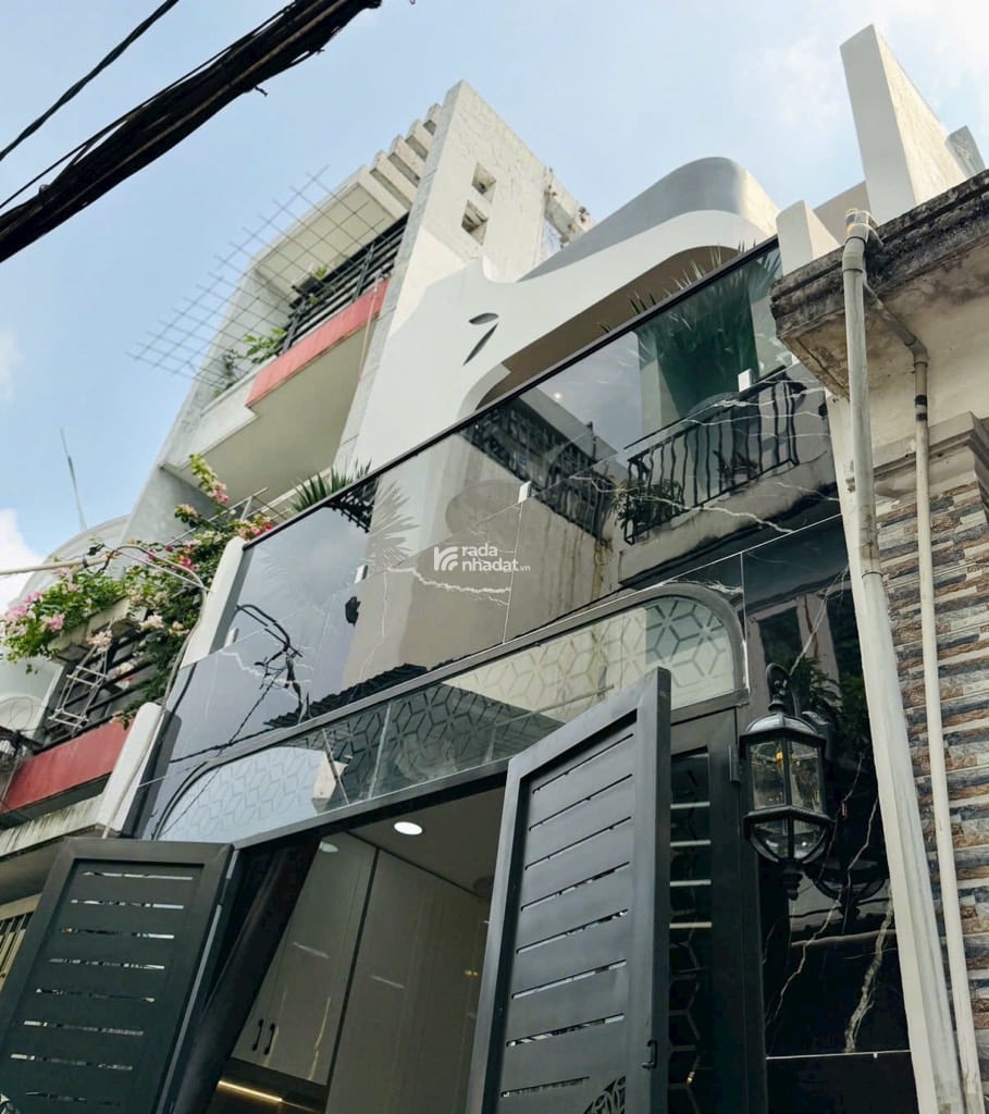 robot nhà mới chủ lập bán trong tháng