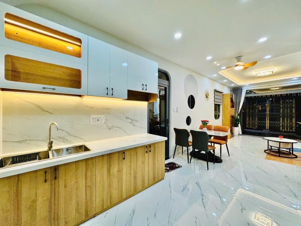 Bán gấp nhà Hoàng Hoa Thám, Phường 7, Bình Thạnh, Diện tích 41m2, Giá 2 tỷ 570 