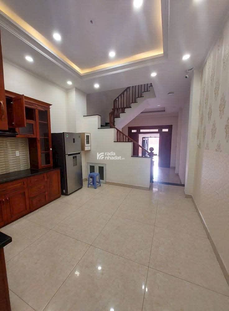 CHO THUÊ NHÀ SÂN ĐẬU XE HƠI NGAY HIỆP BÌNH, GẦN PHẠM VĂN ĐỒNG TTTM GIGAMAIL 