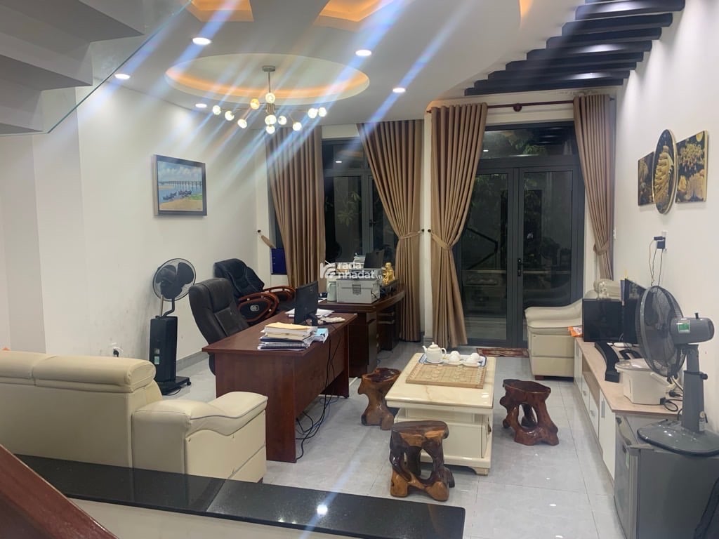 Bán Nhà Đẹp 4 Tầng Mới, Đường Bưng Ông Thoàn, Q9, 81m2, Nhỉnh 8 Tỷ