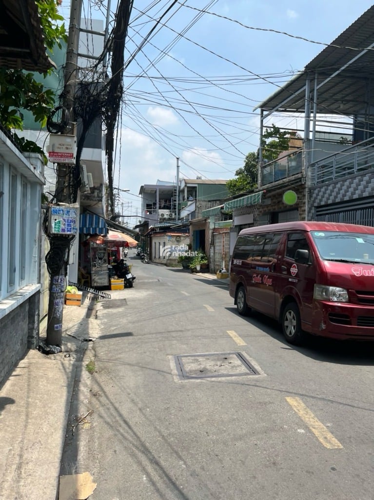 MẶT TIỀN (khu vực hiếm nhà bán) -  CẠNH BẾN XE MIỀN TÂY THÔNG LÝ CHIÊU HOÀNG - 100M2 (3,8m x 26m)  