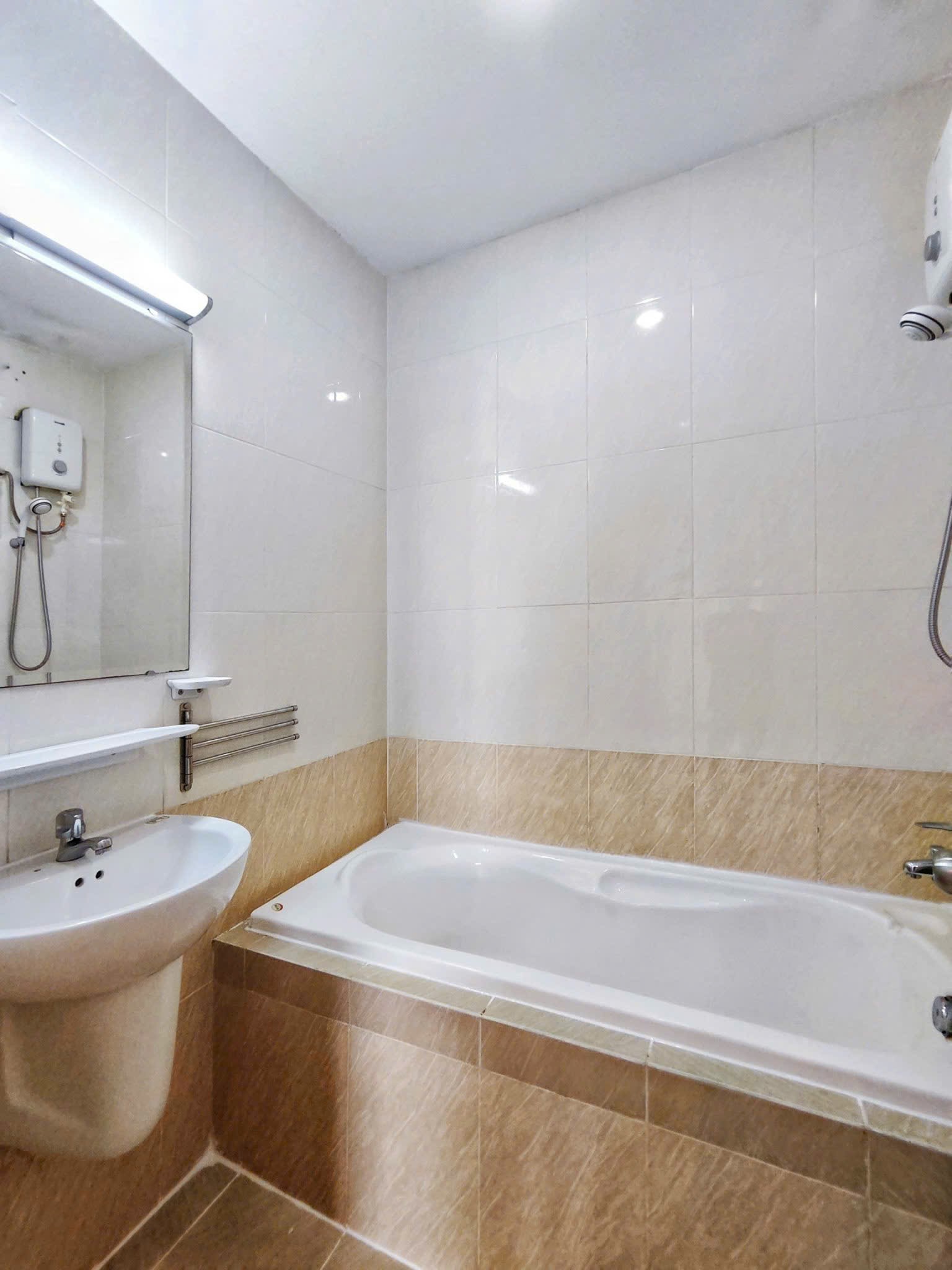 Cho thuê căn hộ Sky garden 3, PMH, Q7, Dt 68m2, TK 2PN full nội thất mới đẹp, giá chỉ 15 triệu 