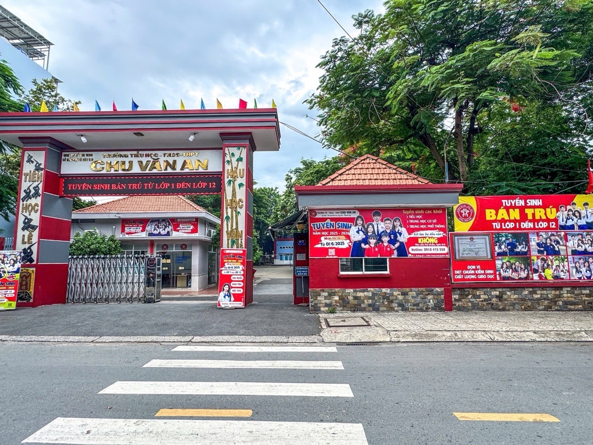 BÁN NHÀ MẶT TIỀN ĐƯỜNG SỐ 1, NGAY CHỢ PHẠM ĐĂNG GIẢNG. 