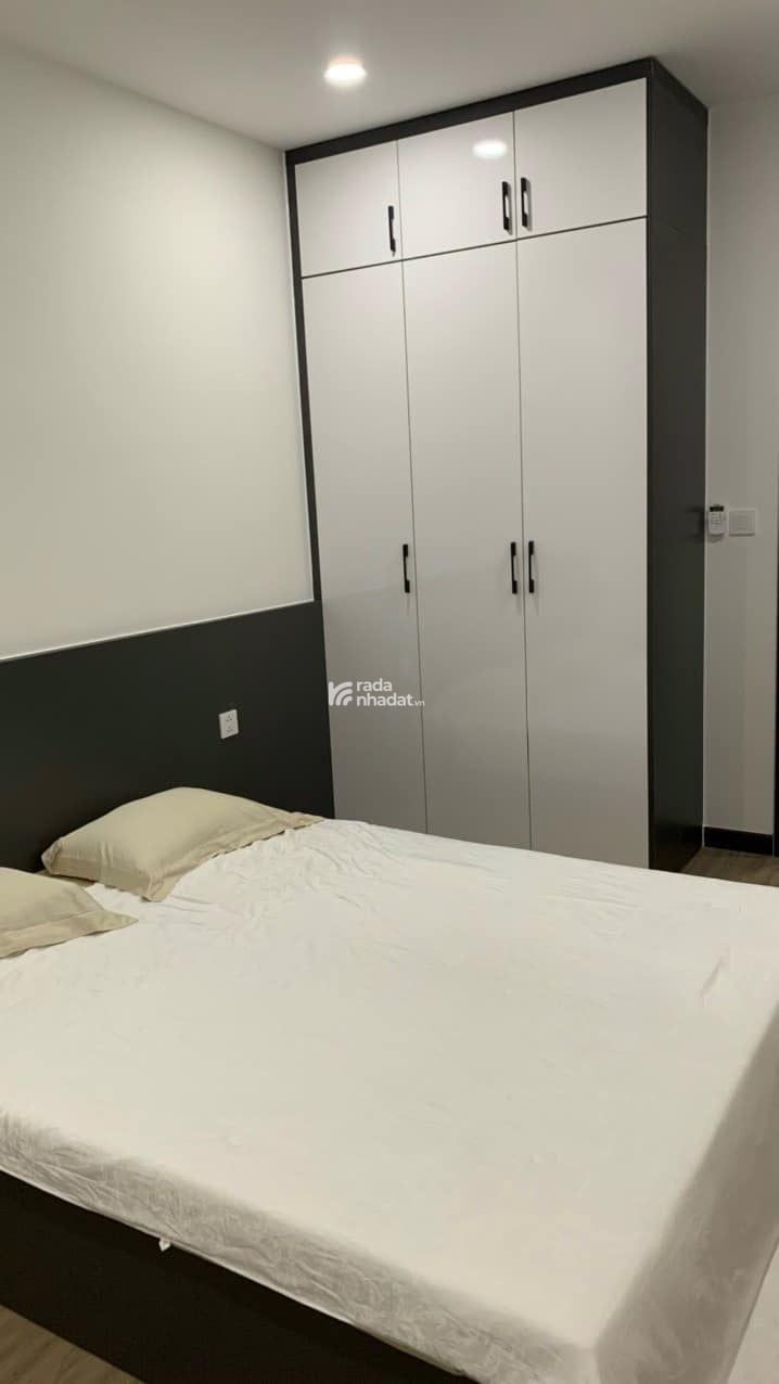 Tôi cần cho thuê gấp 02PN, 80m2, Full nội thất tầng cao, view thoáng,CC Skyview, Giá 11 triệu/tháng