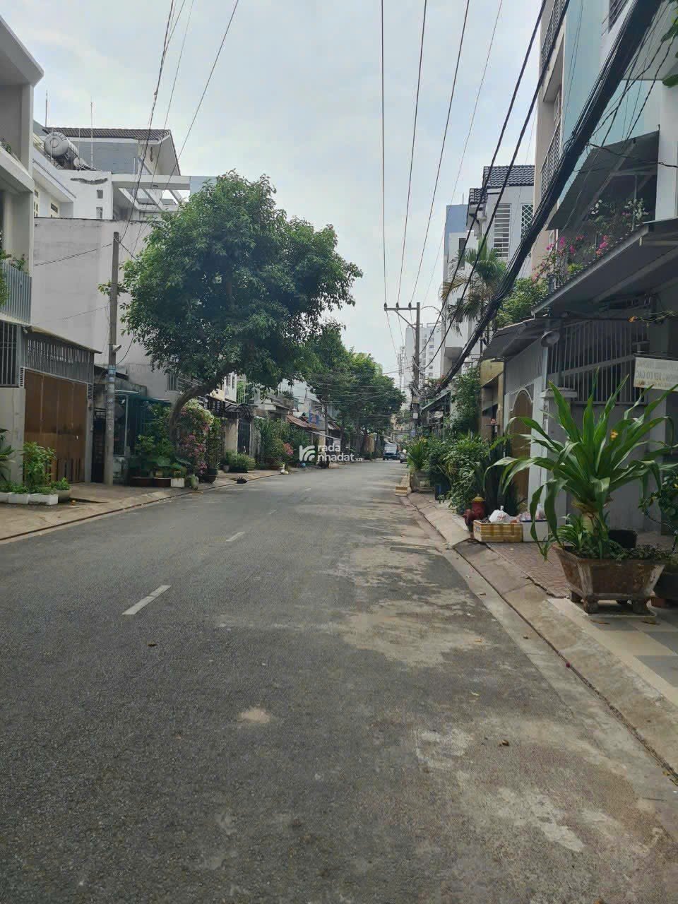 Cho thuê nhà Nguyên căn Đ.30/4, Q.Tân Phú, HCM, cực chill với đầy đủ nội thất. Giá 